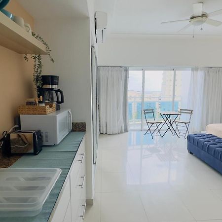 Elegante Aqua Marine Apartamento Хуан-Долио Экстерьер фото